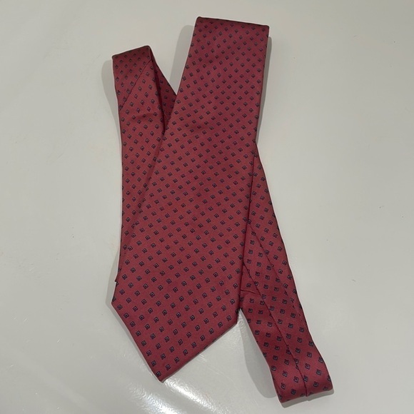 Christian Dior Pink/Salmon Silk Tie—FANTASTIC!!  Like New Condition!! - Picture 1 of 6